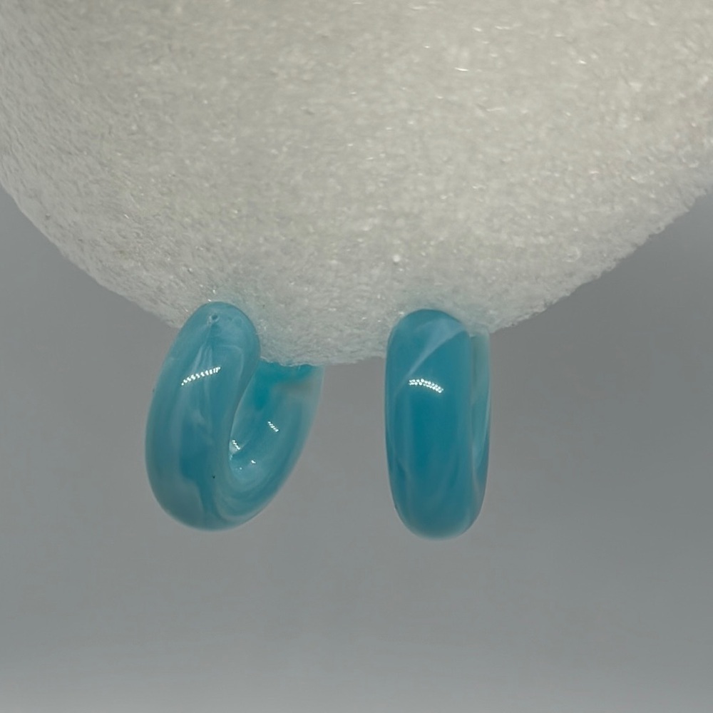 Chic Sky Blue Resin Hoop Earrings - Brand New 1.1" Chunky Statement Earrings - Picture 10 of 16